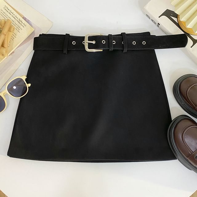 Faux Suede Mid-Waist Solid Mini Skirt with Belt