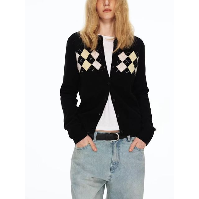 Round Neck Argyle Cardigan