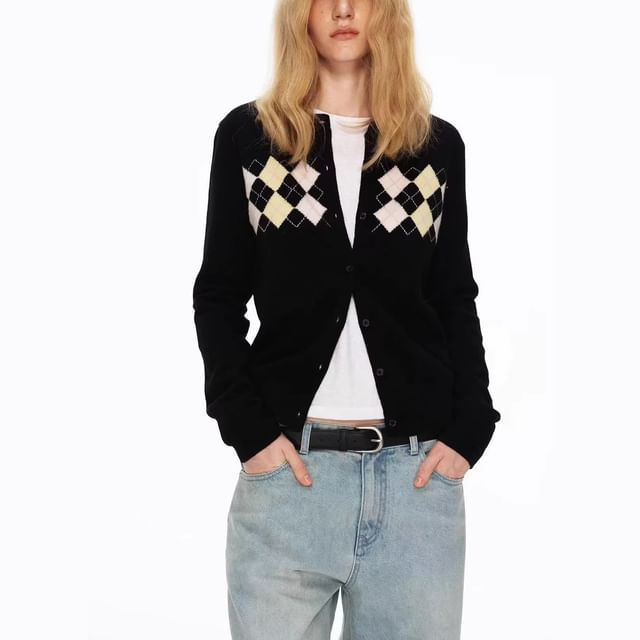 Round Neck Argyle Cardigan