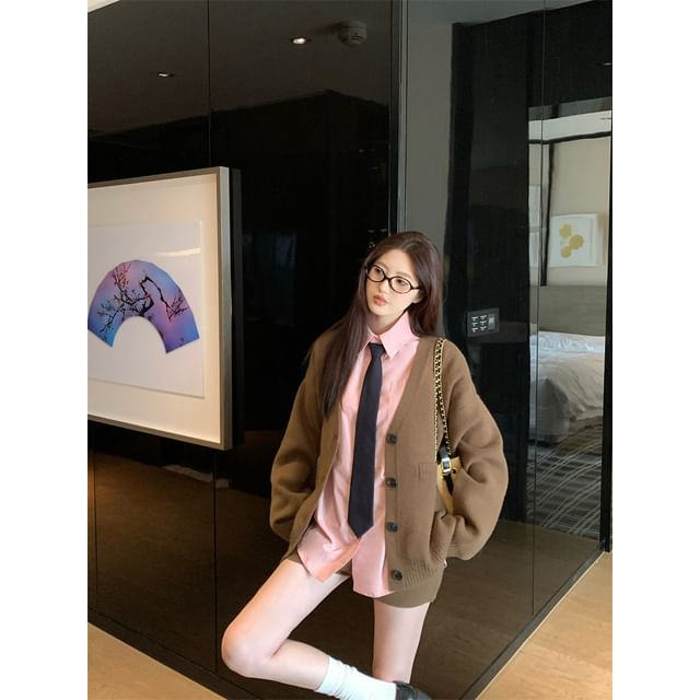 V-Neck Plain Button Up Cardigan / Long-Sleeve Collared Plain Neck Tie Shirt / Mid Rise Plain Shorts