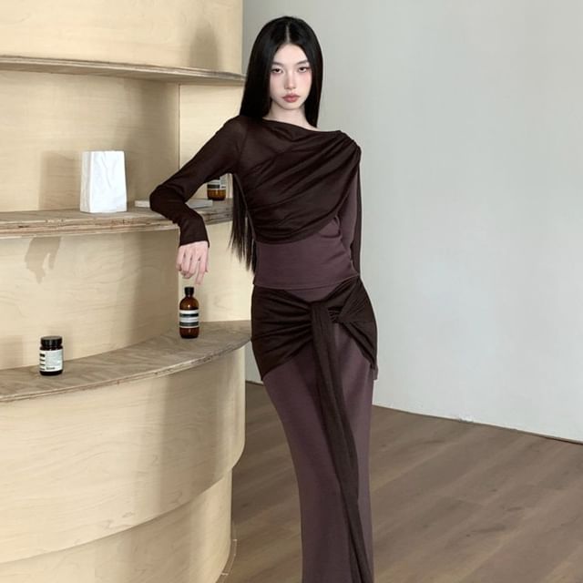 Boatneck Plain Top and High Waist Maxi Mermaid Skirt Set