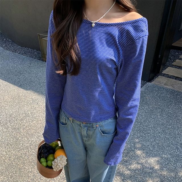 Backless Striped Top with Boat Neck and Long Sleeves
