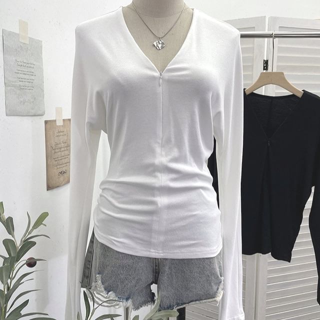 Solid V-Neck Tee with Long Sleeves