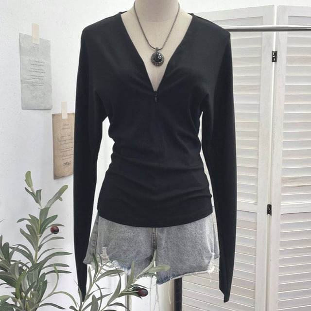 Solid V-Neck Tee with Long Sleeves