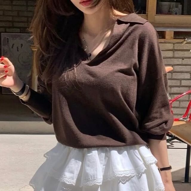 Collared V-Neck Knit Top