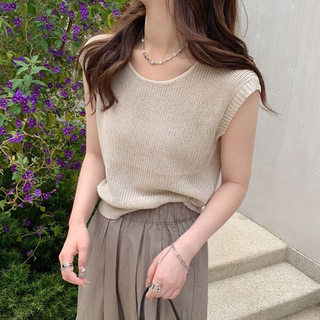 Short Sleeve Crew Neck Striped Knit Blouse