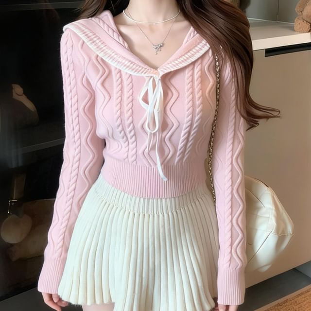 Collared Contrast Trim Cable Knit Pullover