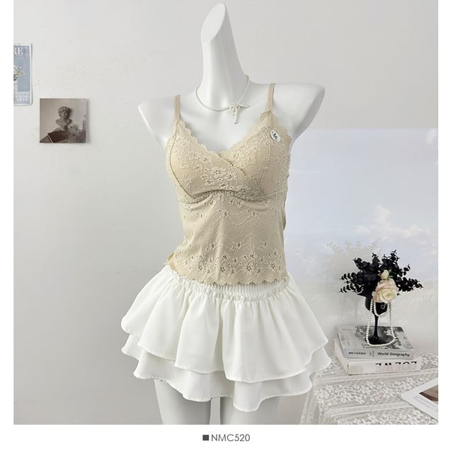 Lace Trim Slim-Fit Camisole with V-Neck
