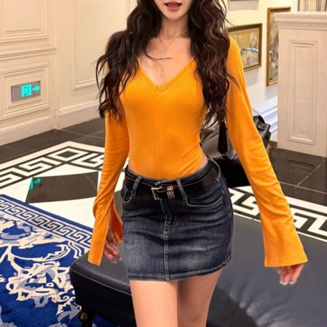 Bell Sleeve V-Neck Zip Bodysuit Top