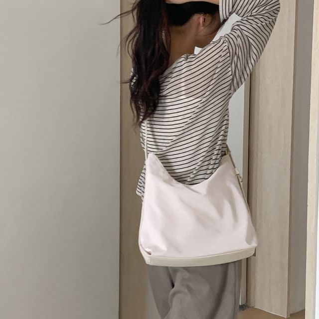 Plain Nylon Shoulder Bag