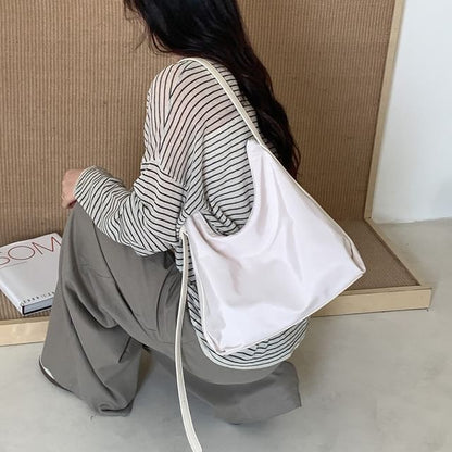 Plain Nylon Shoulder Bag