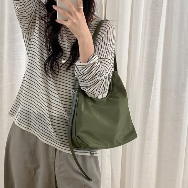 Plain Nylon Shoulder Bag