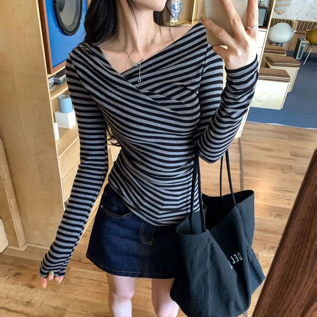 Extended Sleeve Asymmetric Collar Striped Shirt