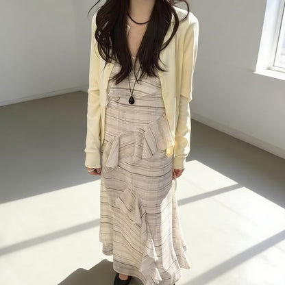 Spaghetti Strap V-Neck Plaid Ruffle Maxi A-Line Dress