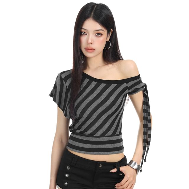 One-Shoulder Striped Knot Tee with Short Sleeves