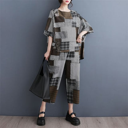 Short Sleeve Crew Neck Plaid Panel Blouse and Mid Rise Capri Trousers Co-ord