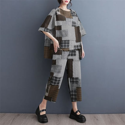 Short Sleeve Crew Neck Plaid Panel Blouse and Mid Rise Capri Trousers Co-ord