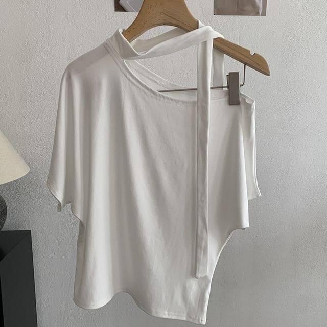 Slim-Fit Off-Shoulder Short-Sleeve Tee