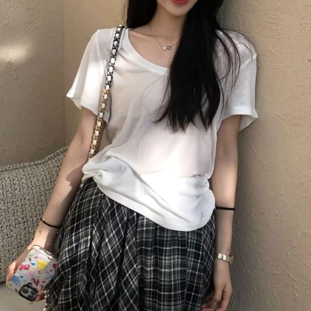 Short Sleeve Crew Neck Solid Tee and High Waist Plaid Asymmetrical Mini Skirt