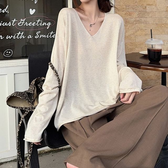 Long Sleeve V-Neck Solid Tee