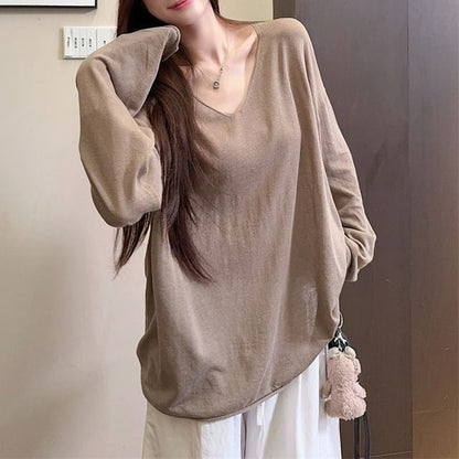 Long Sleeve V-Neck Solid Tee