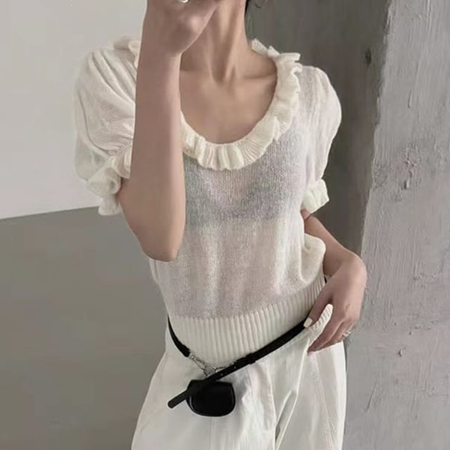 Ruffle-Trimmed Scoop Neck Knit Top with Short Sleeves