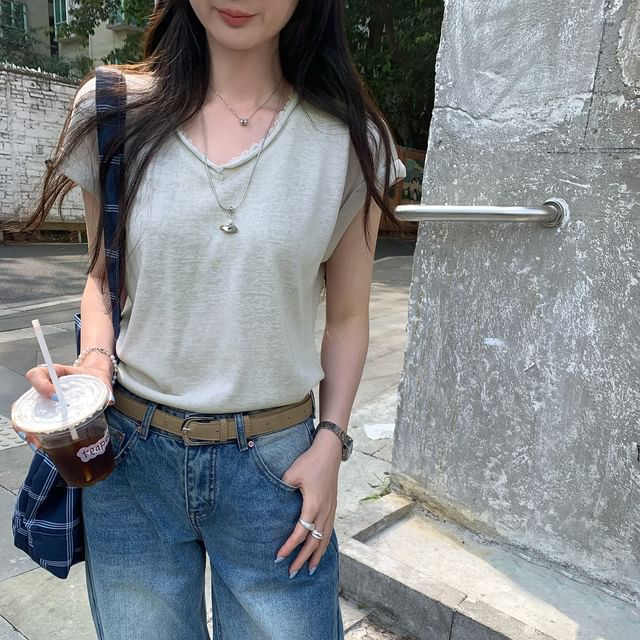 Short-Sleeve V-Neck Plain Lace Trim T-Shirt