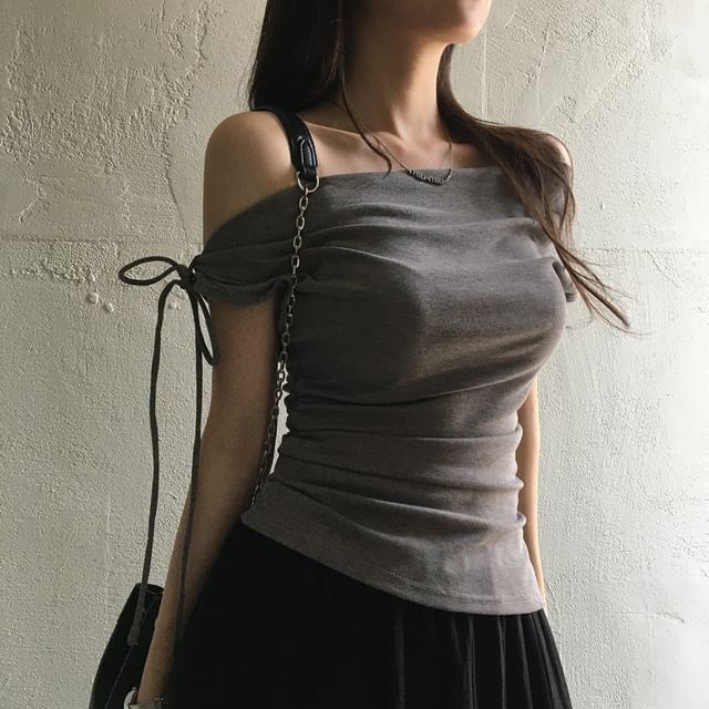 Short Sleeve Off Shoulder Solid Ruched Top