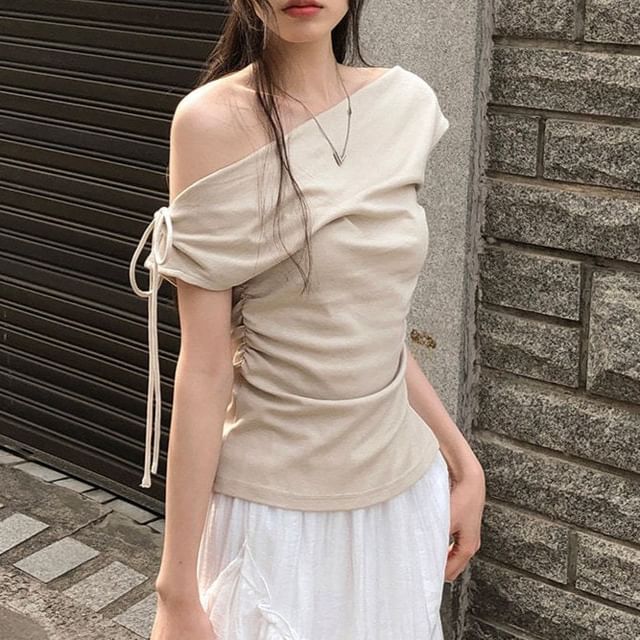 Short Sleeve Off Shoulder Solid Ruched Top