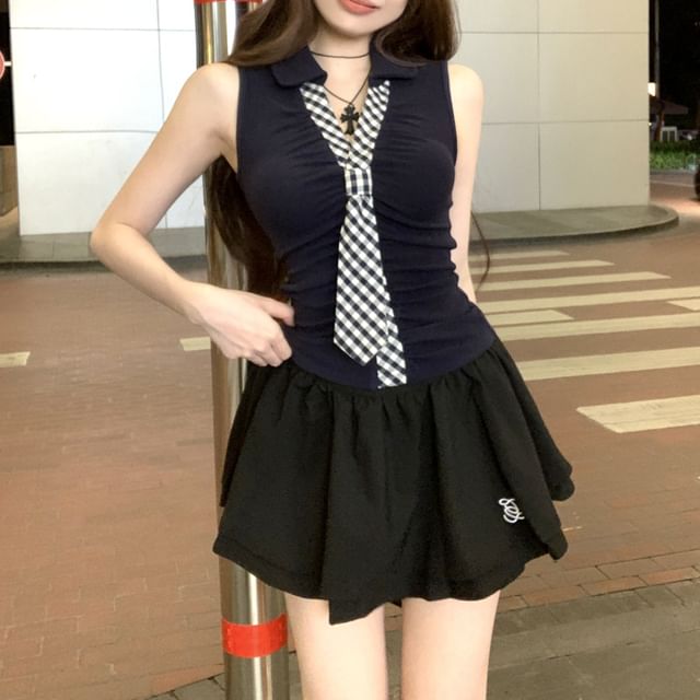 Sleeveless Collared Gingham Tie Detail Top / Mid Rise Solid Mini Flared Skort