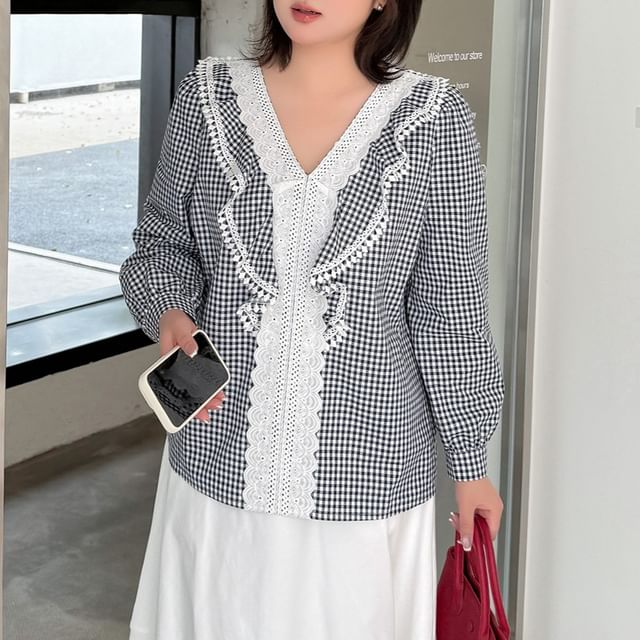 [XL-4XL] Long-Sleeve V-Neck Lace Panel Plaid Blouse