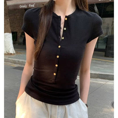 Fitted Button-Up Tee with Round Neck and Short Sleeves