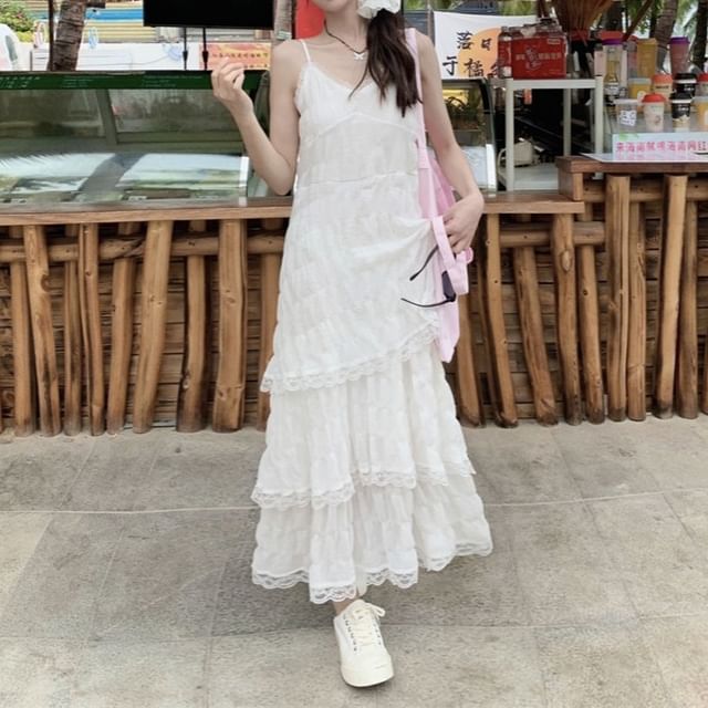 Spaghetti Strap V-Neck Lace Maxi A-Line Tiered Dress