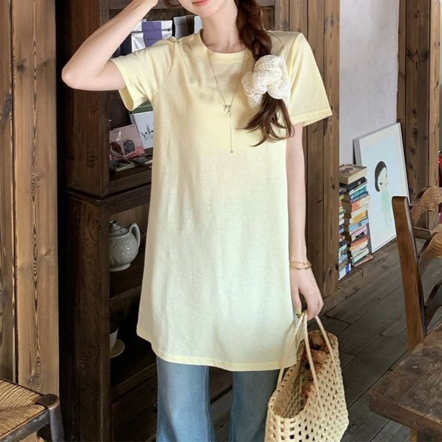 Crew Neck T-Shirt and Scoop Neck Midi Dress