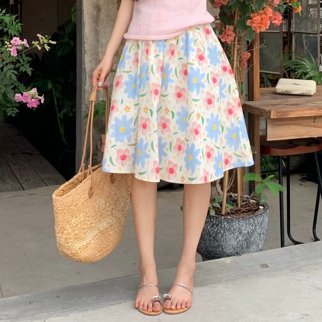 Mid Rise Floral A-Line Skirt
