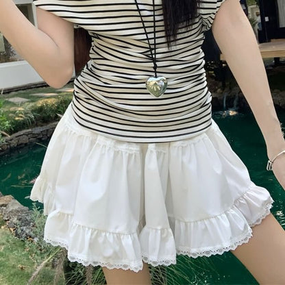 Short-Sleeve Off Shoulder Striped T-Shirt / Mid Rise Mini Tiered A-Line Skirt