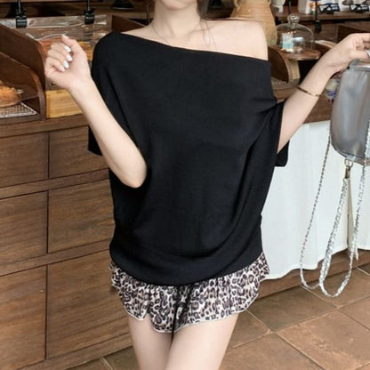 Off-Shoulder Batwing Sleeve T-Shirt