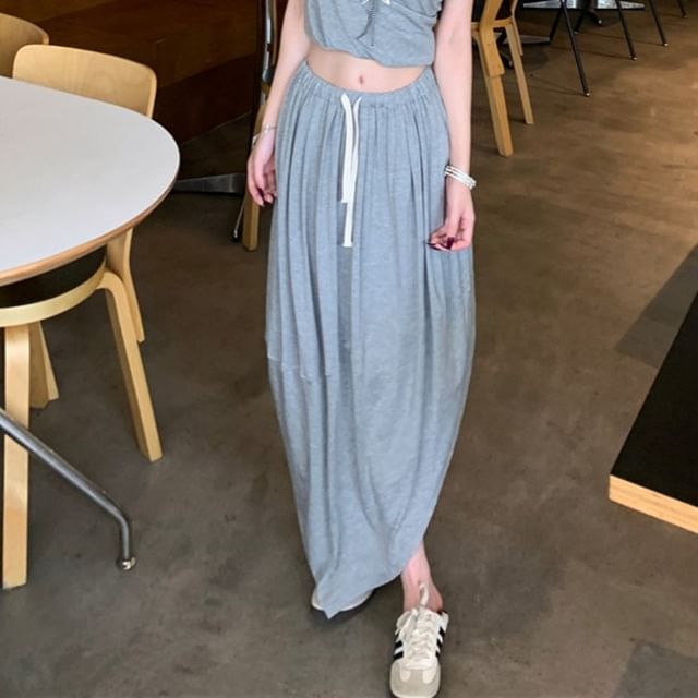 Sleeveless Cold Shoulder Plain Crop Top / Mid Rise Plain Slit Maxi A-Line Skirt