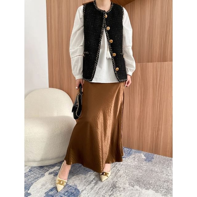 Mid Rise Plain Maxi A-Line Skirt