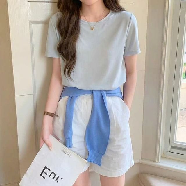 Short-Sleeve Crew Neck Plain T-Shirt