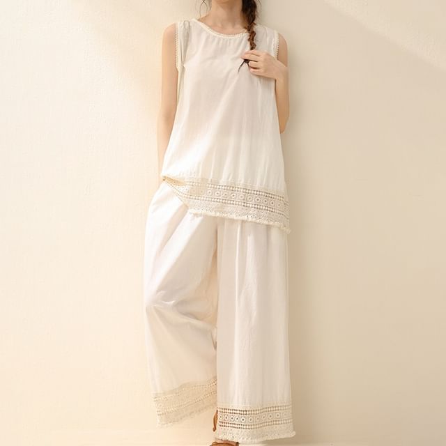 Sleeveless Crew Neck Plain Lace Trim Blouse / High Waist Cropped Wide Leg Pants / Set