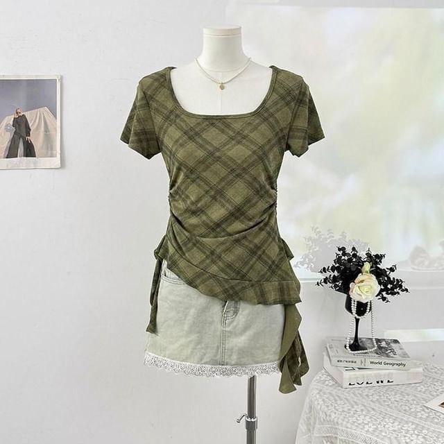 Short-Sleeve Square Neck Plaid Asymmetrical Ruched T-Shirt