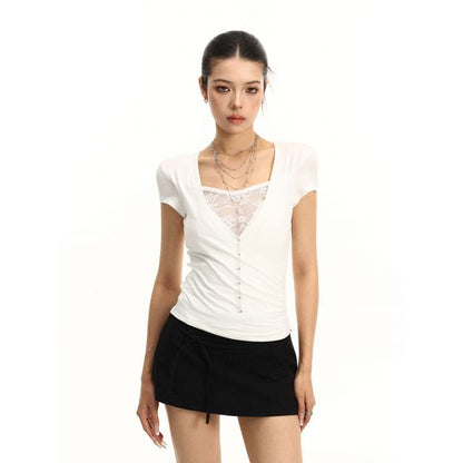 Mock Two Piece V-Neck Lace Panel Ruched Slim Fit Tee