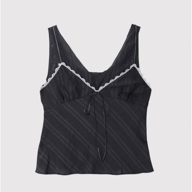 Lace Trim Sleeveless Blouse