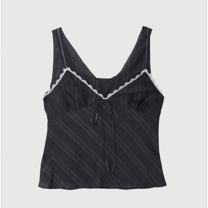 Lace Trim Sleeveless Blouse