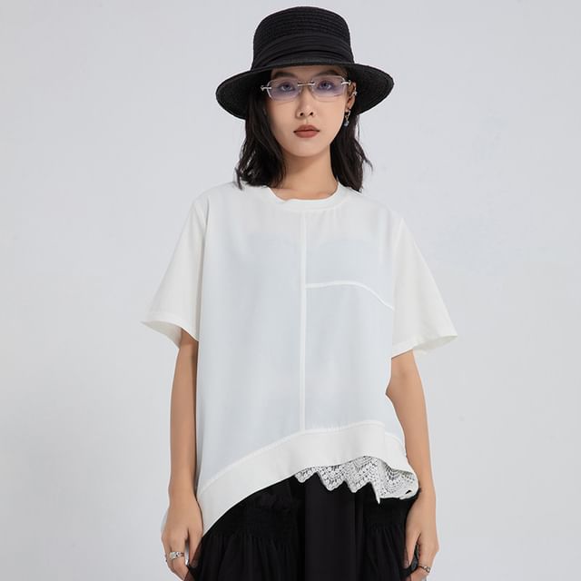 Round Neck Short Sleeve Asymmetric Panel Lace T-Shirt