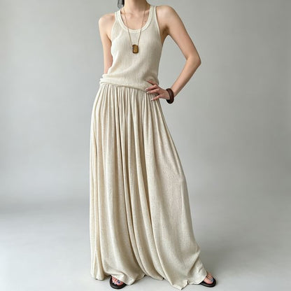 Set: Sleeveless Scoop Neck Knit Top + Pleated Maxi A-Line Skirt