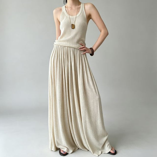 Set: Sleeveless Scoop Neck Knit Top + Pleated Maxi A-Line Skirt