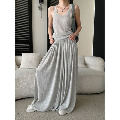 Set: Sleeveless Scoop Neck Knit Top + Pleated Maxi A-Line Skirt