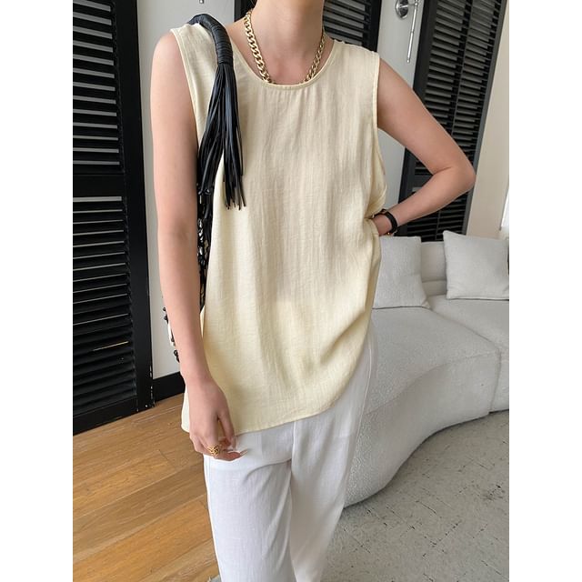 Sleeveless V-Neck Plain Top